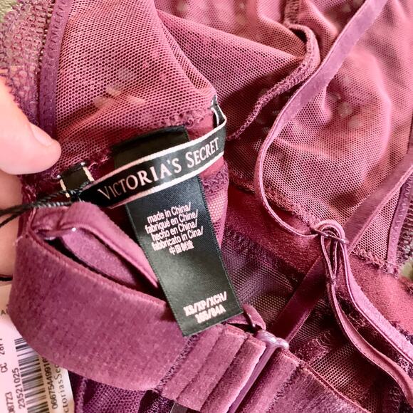 Victorias Secret Fishnet Lace Teddy Bodysuit XS Maroon Dark Cherry Red NWT - Picture 8 of 9